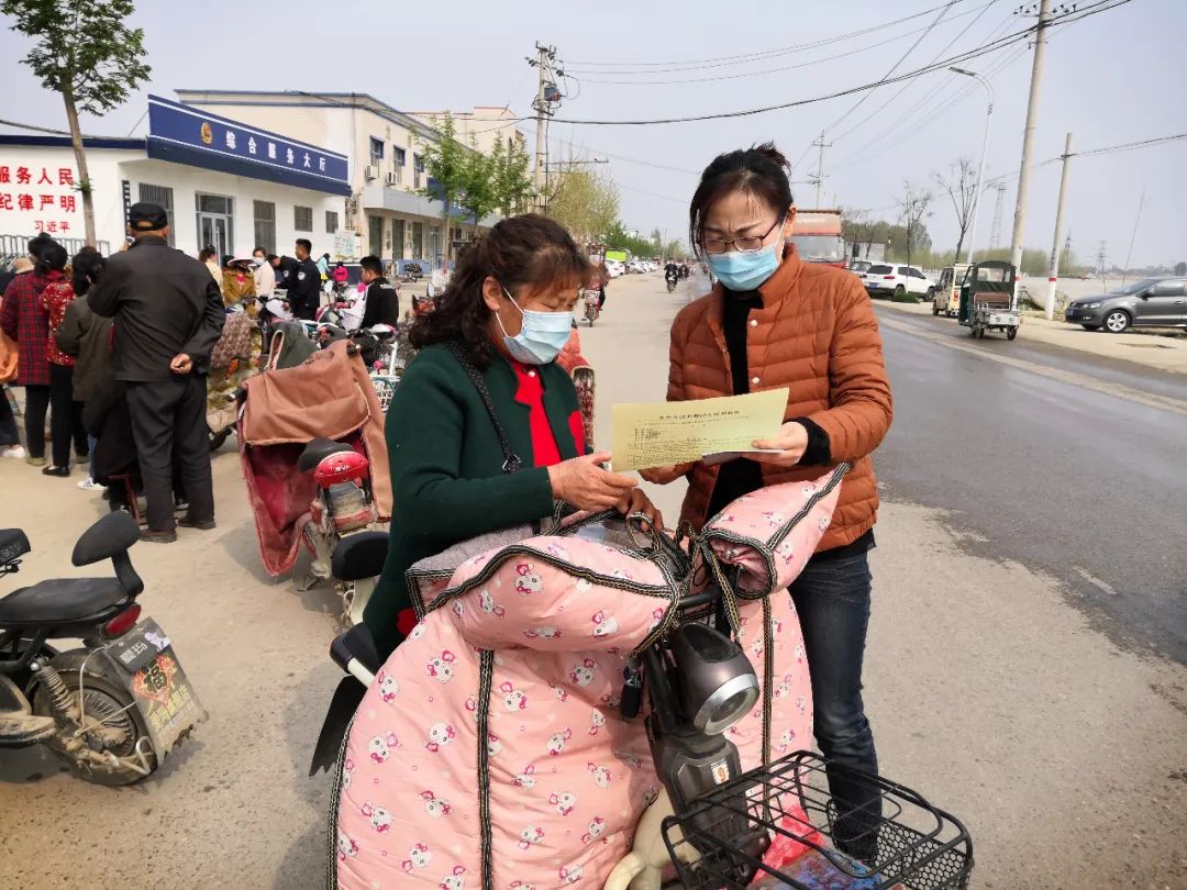 山东：滕州龙阳司法所组织开展电动车上牌法治宣传