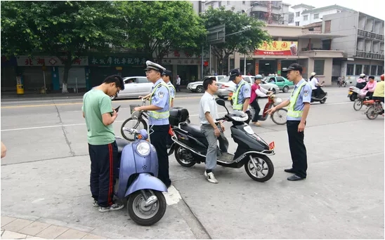 贵州：贵阳交警将联合企业推出“贵阳电动自行车上牌抽奖送好礼”活动