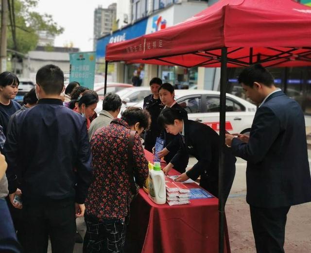 浙江：不用跑车管所！嘉兴市民家门口就能给电动车上牌照了